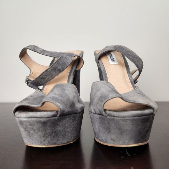 STEVE MADDEN Jillyy gray suede platform heels - Picture 4 of 11